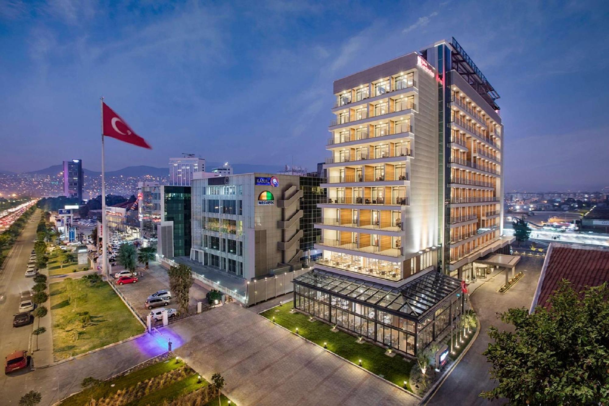 Hilton Garden Inn Izmir Bayrakli Kültér fotó